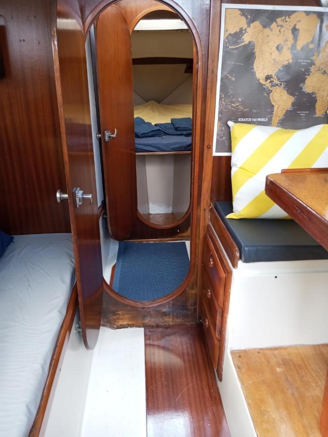 Lisbon Cosy Boat Hotel Kültér fotó